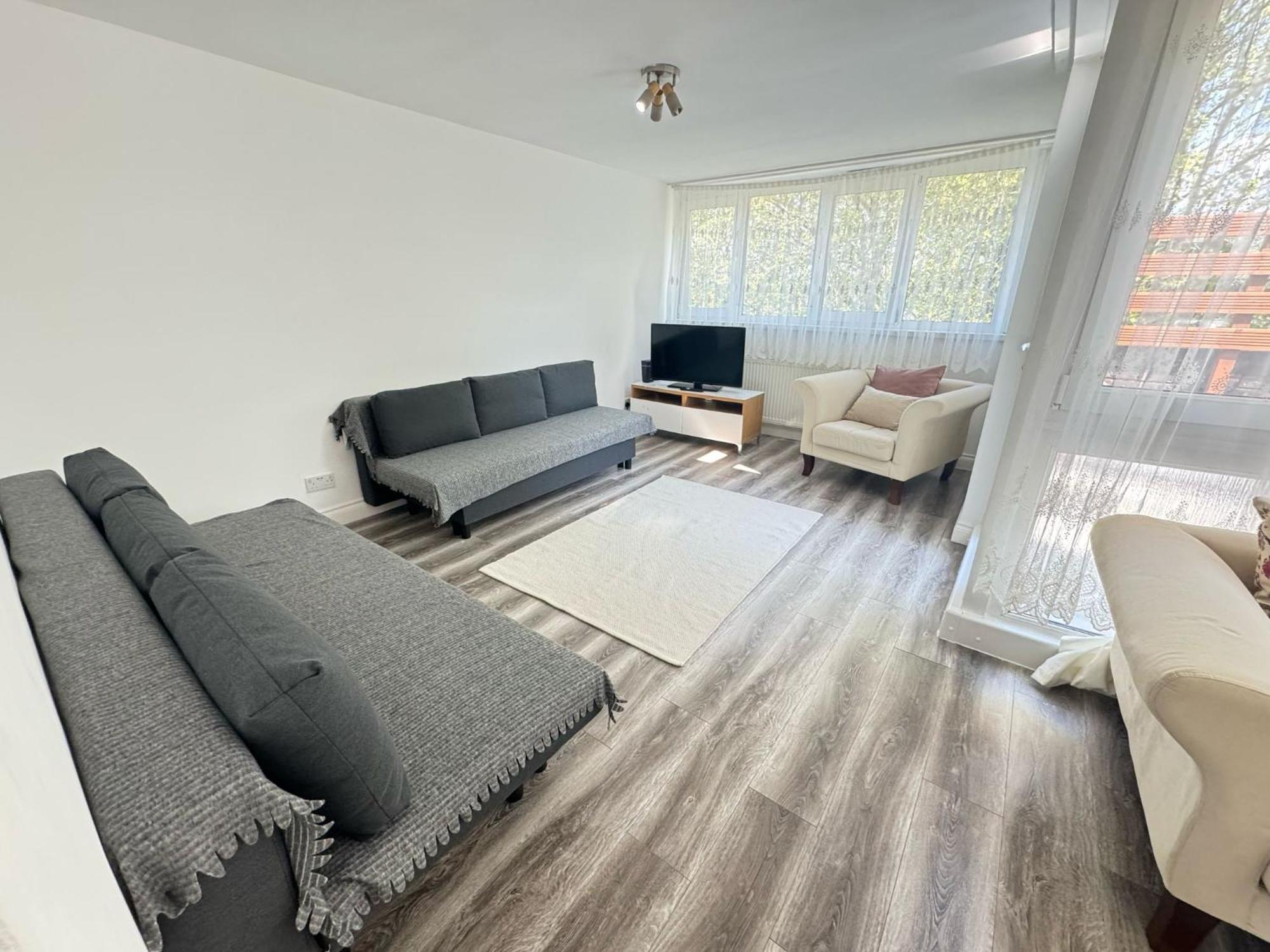Betty Homes - Nearby Angel And Highbury Apartment